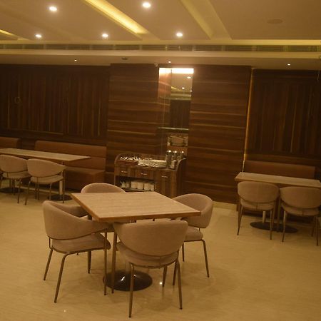 Hotel Avalon Inn Ambikapur Buitenkant foto