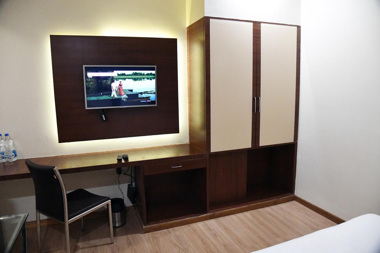 Hotel Avalon Inn Ambikapur Buitenkant foto